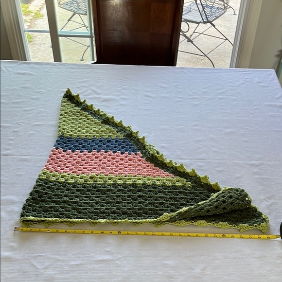 Crochet Shawl multicolorlor - Picture 6 of 7